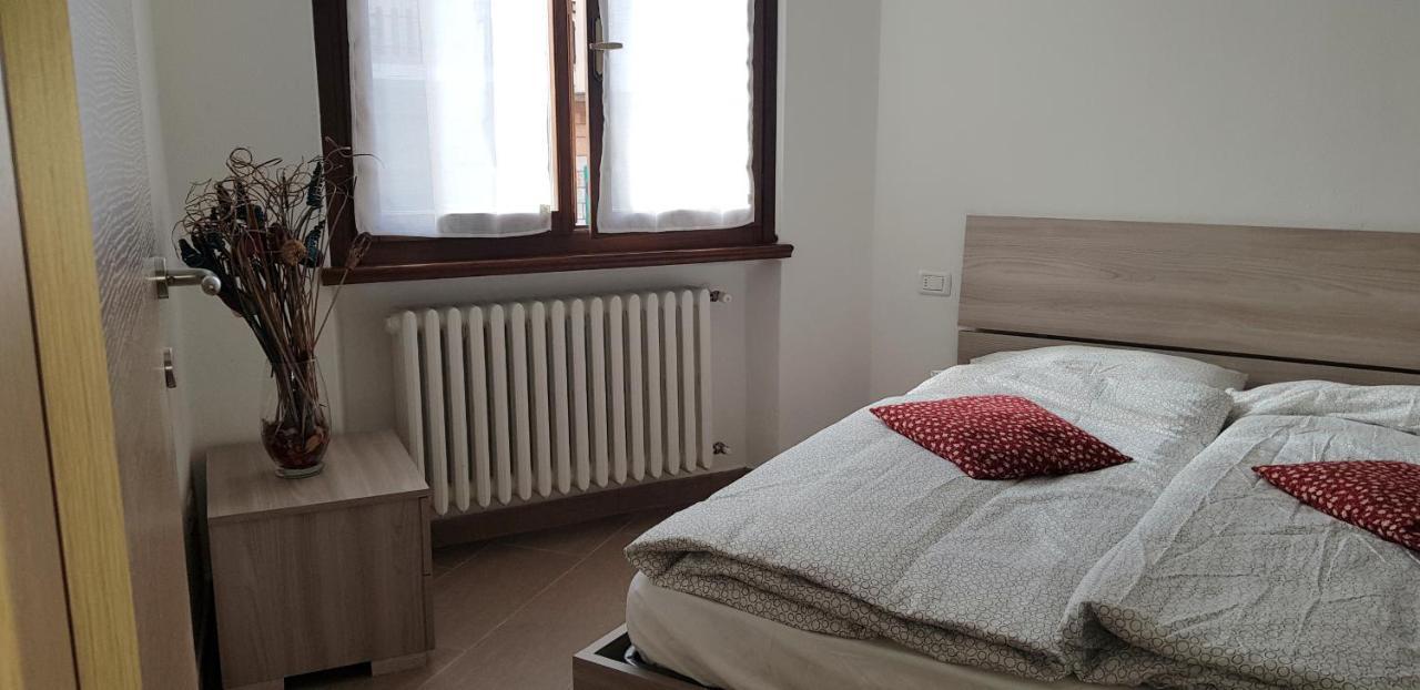 Casa La Pief 2 Rosso By Gardadomusmea Appartement *